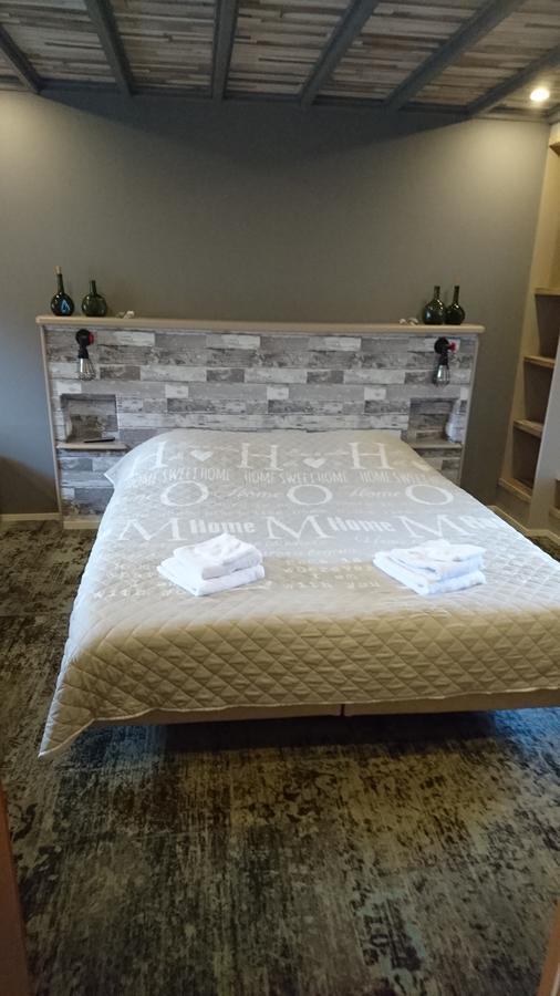 De Cyprian Bed & Breakfast Kaard Exteriör bild