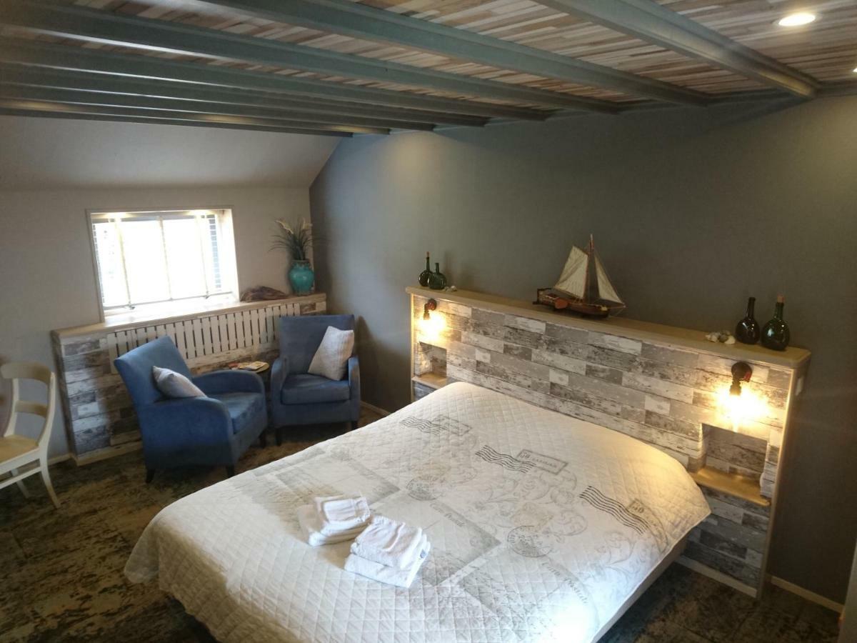 De Cyprian Bed & Breakfast Kaard Exteriör bild